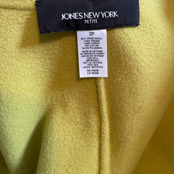 Jacket - Picture 5 of 5